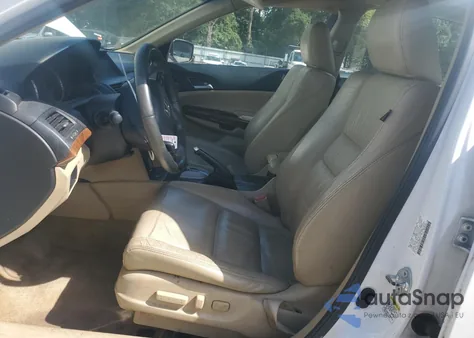 2011 Honda Accord Exl z USA, uszkodzony, nr VIN 1HGCP2F84BA066826